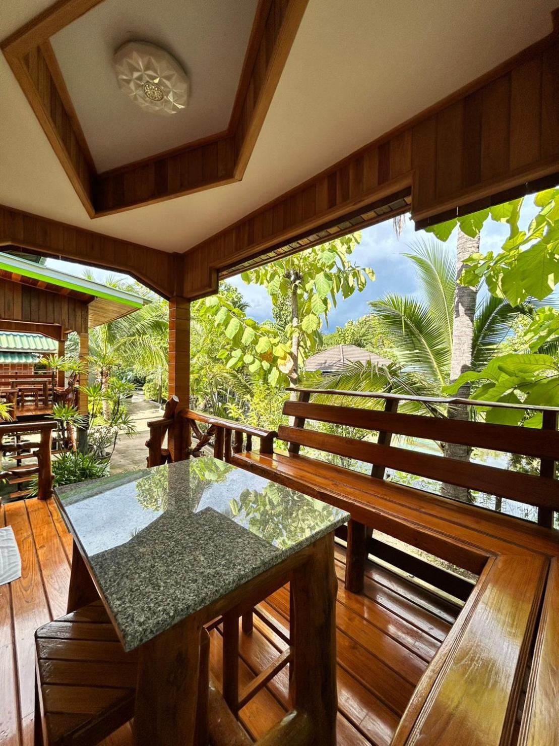 Magmai Hotel And Resort Tak Exterior photo
